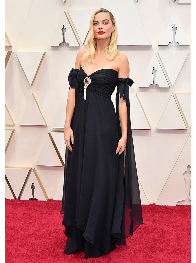 Margot Robbie in vintage Chanel